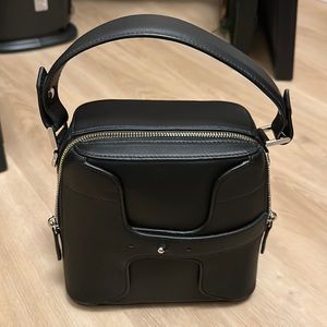 Want Les Essentials handbag with shoulder strap